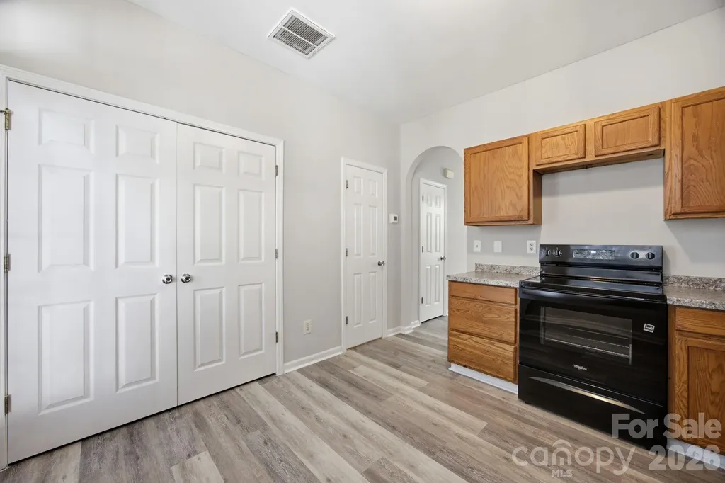 6123 Dane Drive Dallas NC 28034