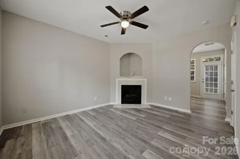 6123 Dane Drive Dallas NC 28034