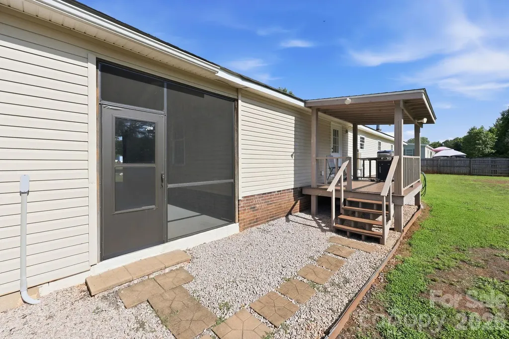 165 Grand Oaks Drive Rockwell NC 28138