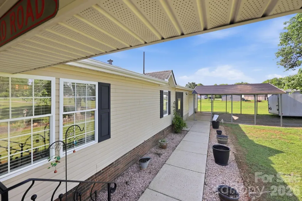 165 Grand Oaks Drive Rockwell NC 28138