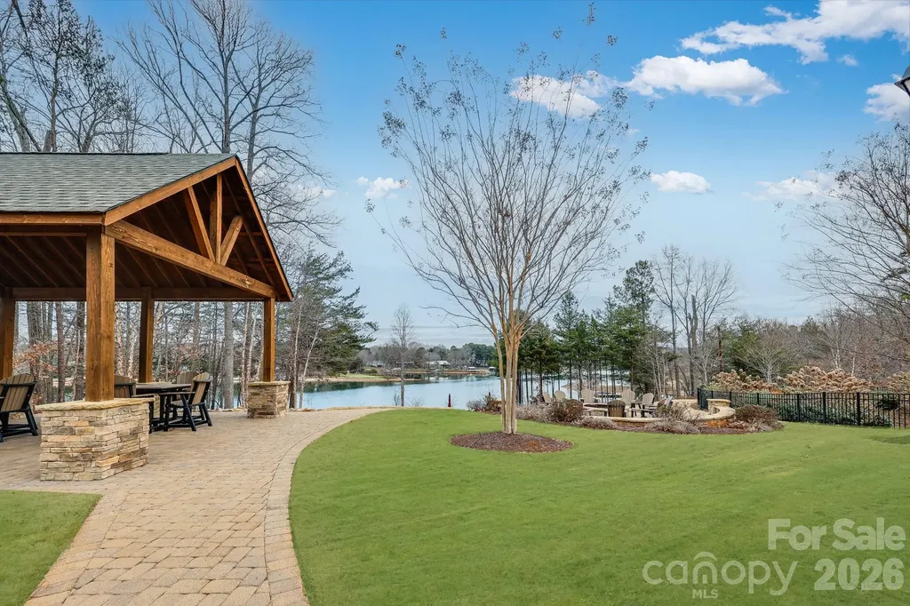 106 Nablus Trail Mooresville NC 28117