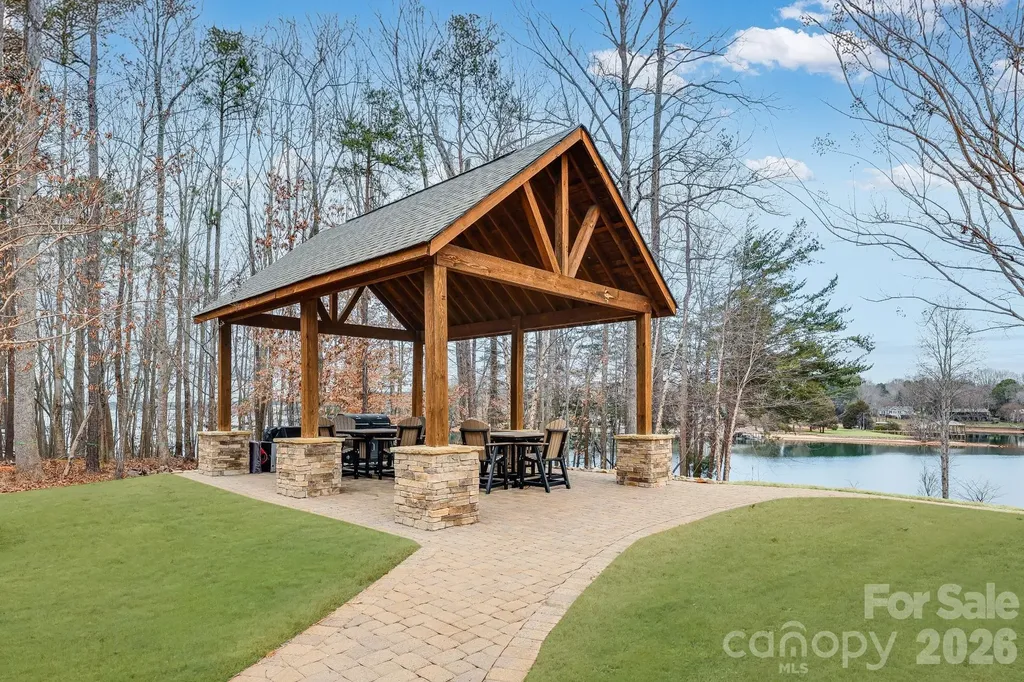 106 Nablus Trail Mooresville NC 28117