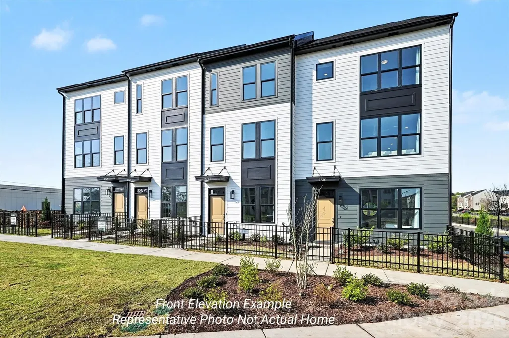 Charlotte NC, 2119 Bonner Bridge Court
