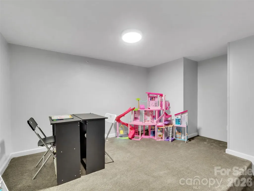 126 Arrowwood Way Canton NC 28716