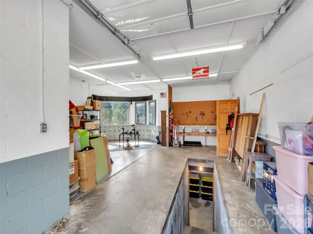 126 Arrowwood Way Canton NC 28716