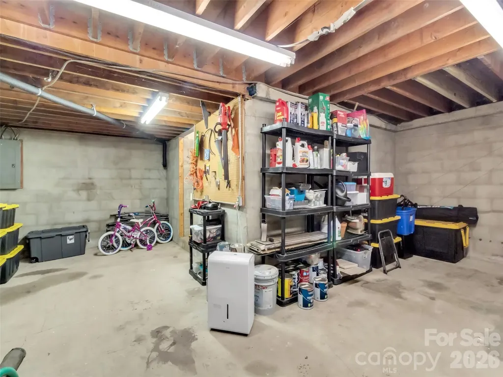 126 Arrowwood Way Canton NC 28716