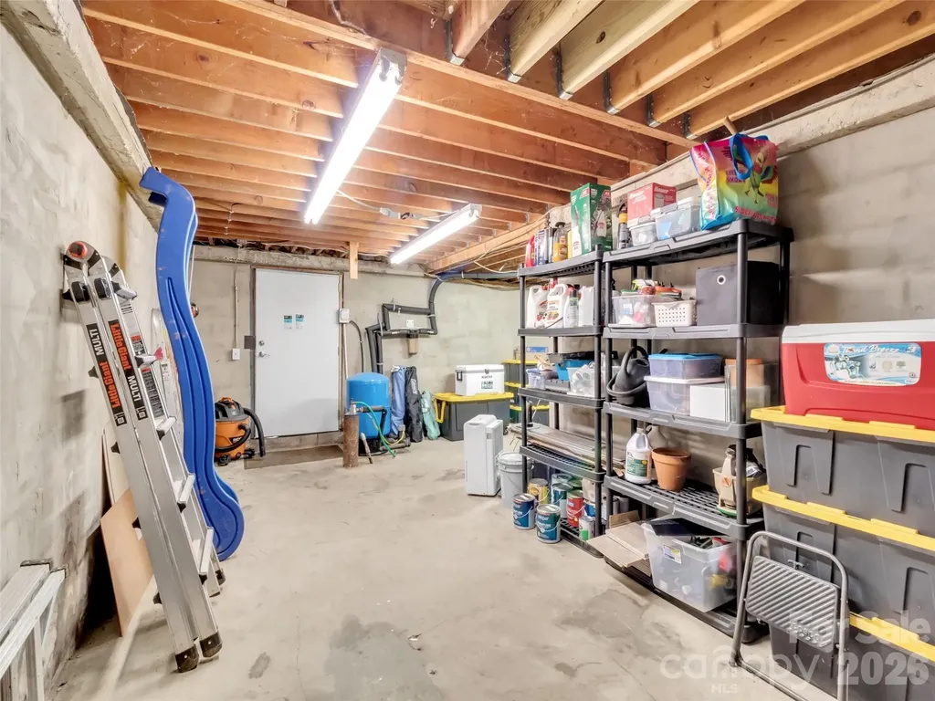 126 Arrowwood Way Canton NC 28716
