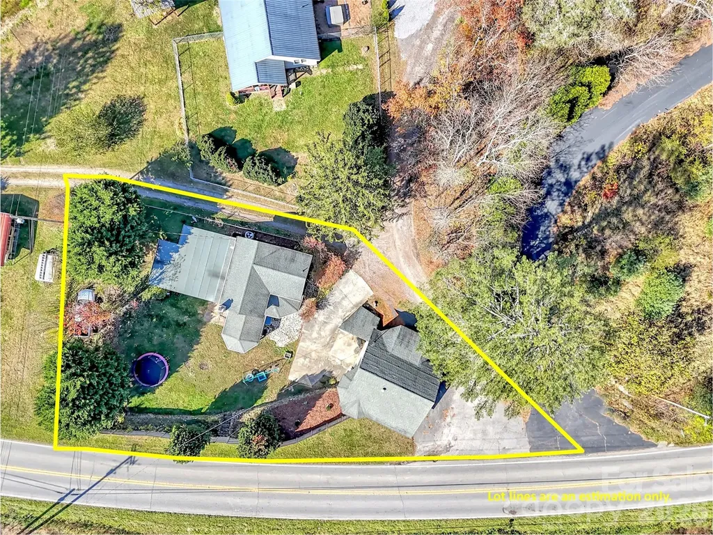 126 Arrowwood Way Canton NC 28716