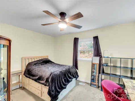 126 Arrowwood Way Canton NC 28716