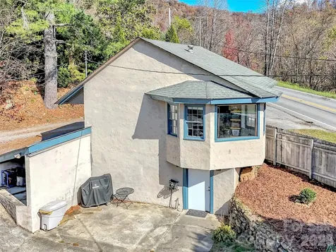 126 Arrowwood Way Canton NC 28716