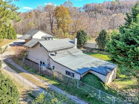 126 Arrowwood Way Canton NC 28716