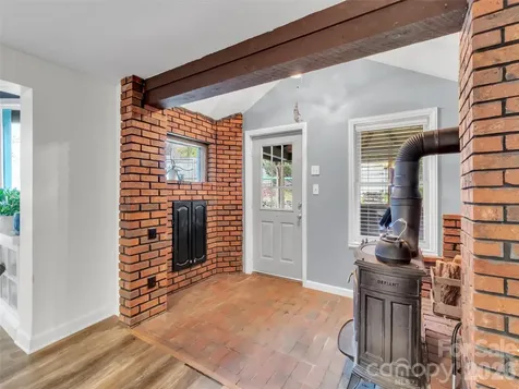 126 Arrowwood Way Canton NC 28716