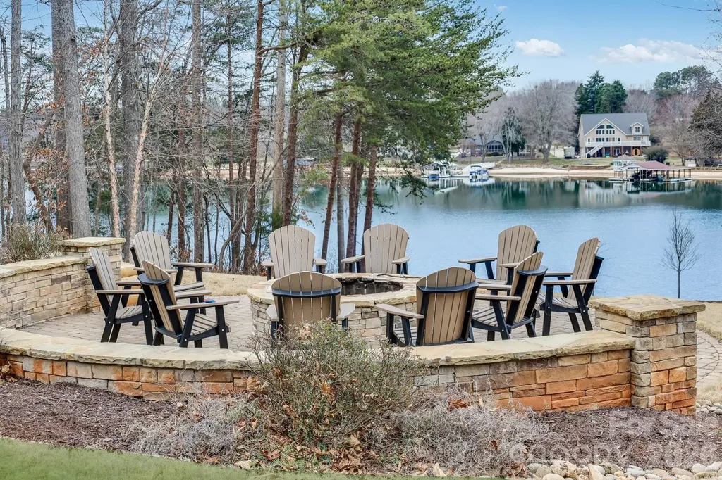 106 Nablus Trail Mooresville NC 28117