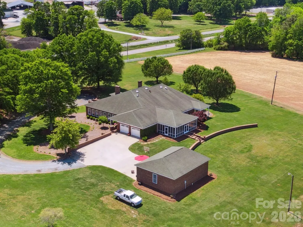 4809 Us 74 Highway Wingate NC 28174
