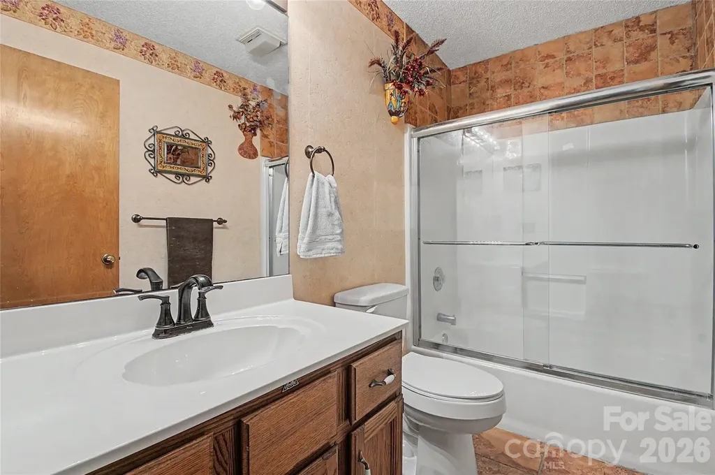 383 Ravenwood Lane Horse Shoe NC 28742
