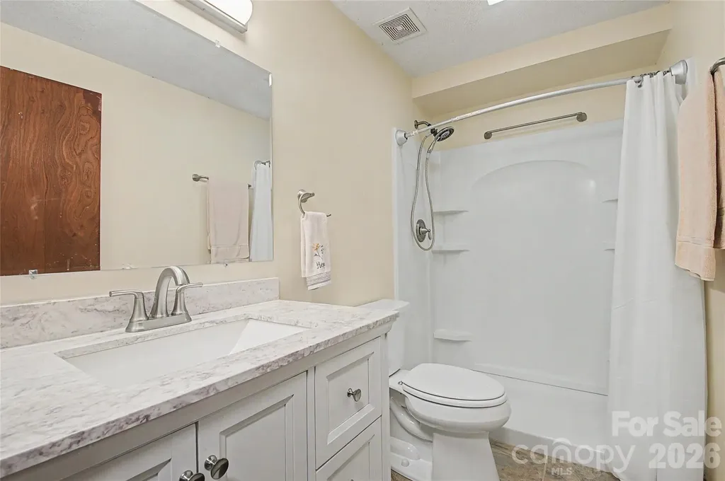 383 Ravenwood Lane Horse Shoe NC 28742