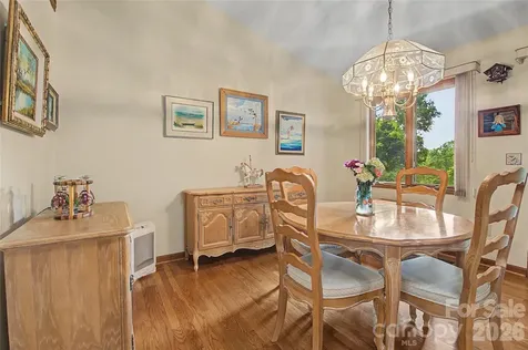 383 Ravenwood Lane Horse Shoe NC 28742
