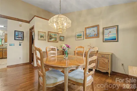 383 Ravenwood Lane Horse Shoe NC 28742