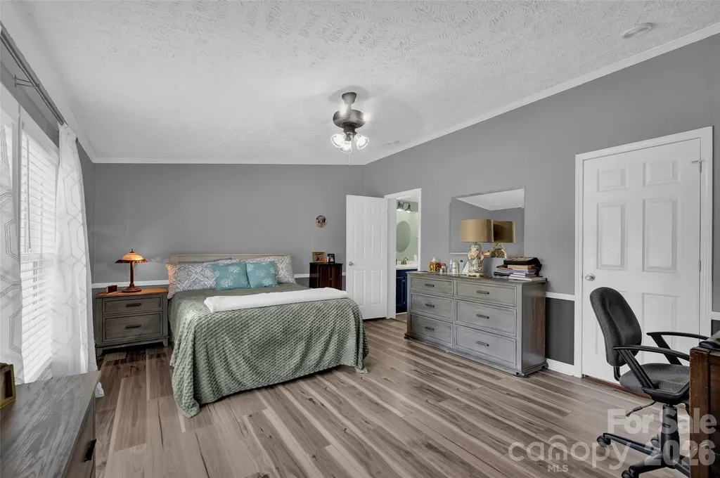 1008 Pine Ridge Drive Hamptonville NC 27020