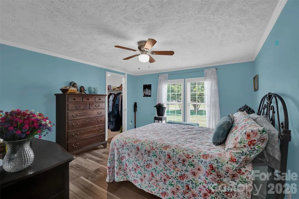 1008 Pine Ridge Drive Hamptonville NC 27020