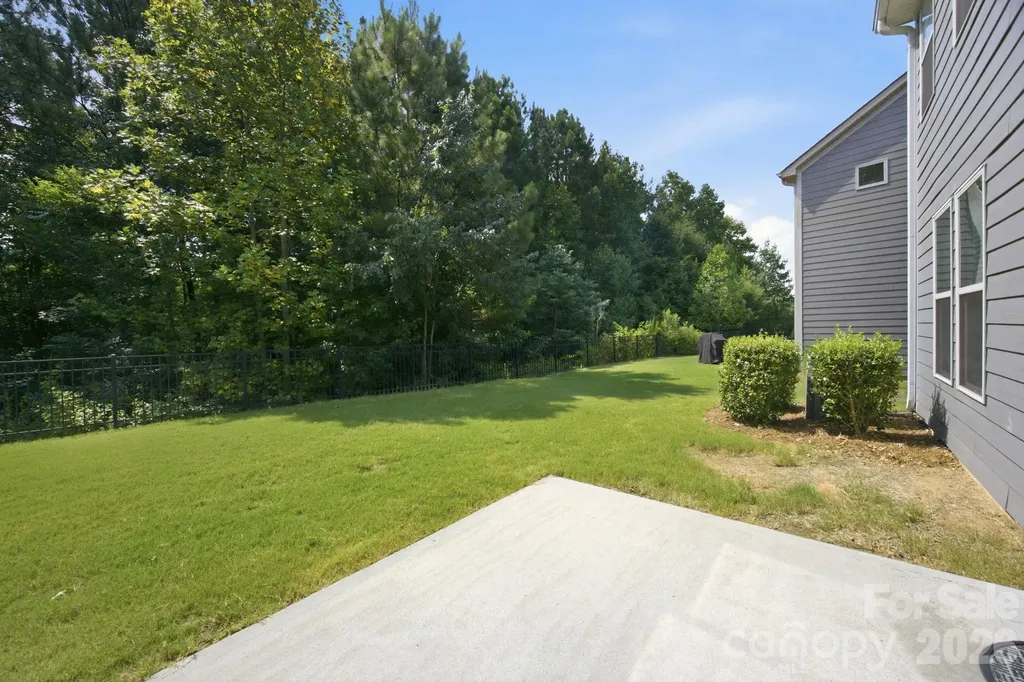 11731 Clems Branch Drive Charlotte NC 28277