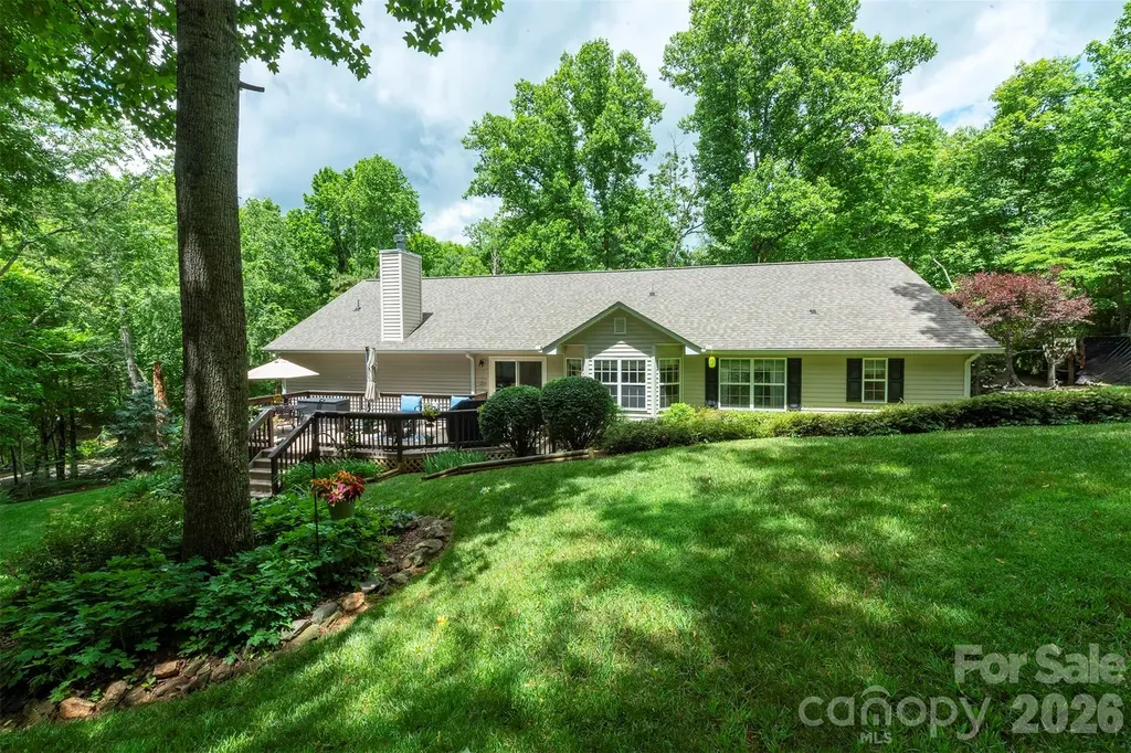 8 Shadowbrook Drive Weaverville NC 28787