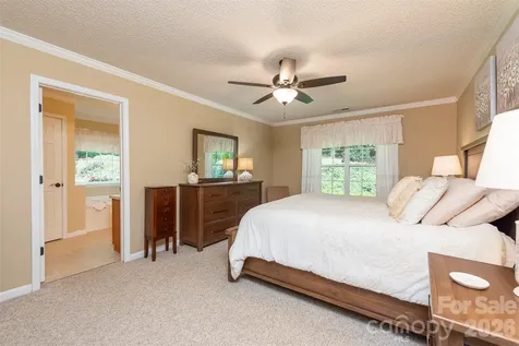 8 Shadowbrook Drive Weaverville NC 28787