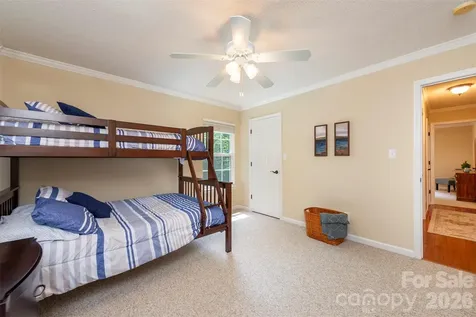 8 Shadowbrook Drive Weaverville NC 28787