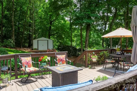 8 Shadowbrook Drive Weaverville NC 28787