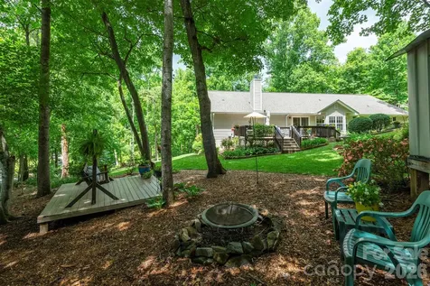 8 Shadowbrook Drive Weaverville NC 28787