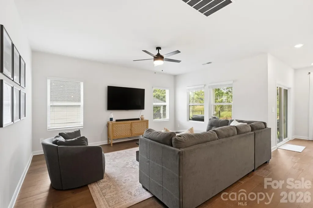 6234 Barcelona Way Charlotte NC 28214