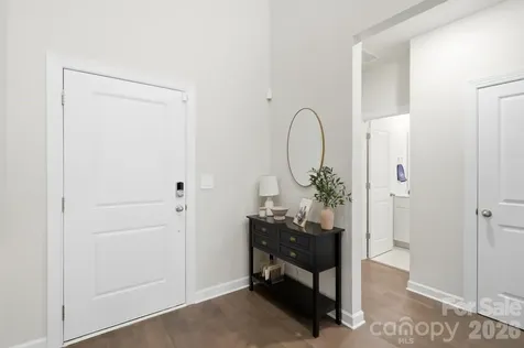 6234 Barcelona Way Charlotte NC 28214