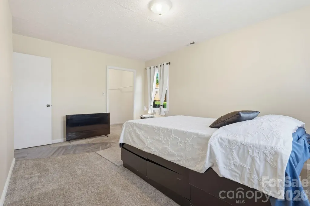300 N Watterson Street Kings Mountain NC 28086