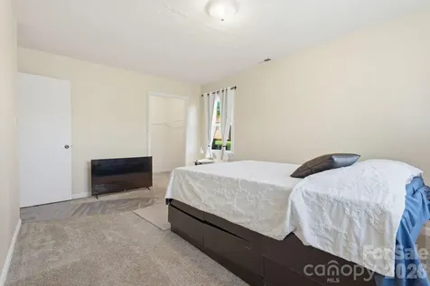 300 N Watterson Street Kings Mountain NC 28086