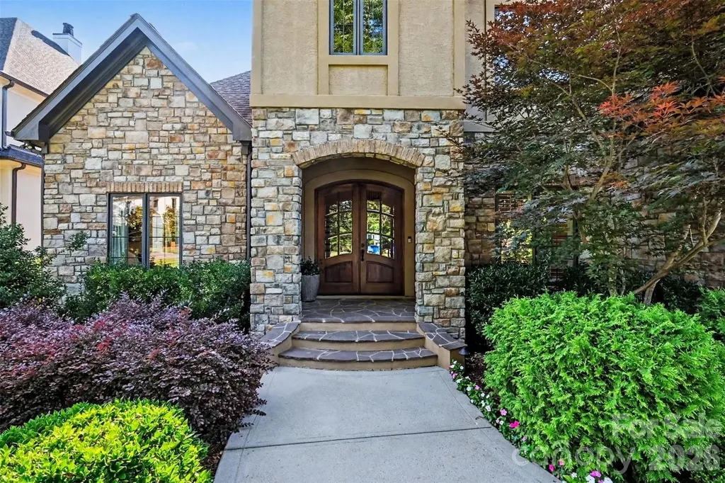 8000 Skye Lochs Drive Waxhaw NC 28173