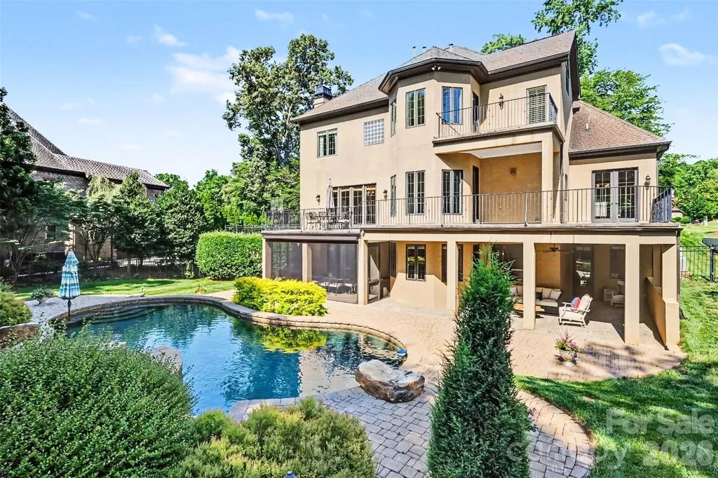 8000 Skye Lochs Drive Waxhaw NC 28173