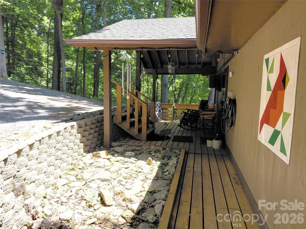 314 Blackberry Lane Clyde NC 28721