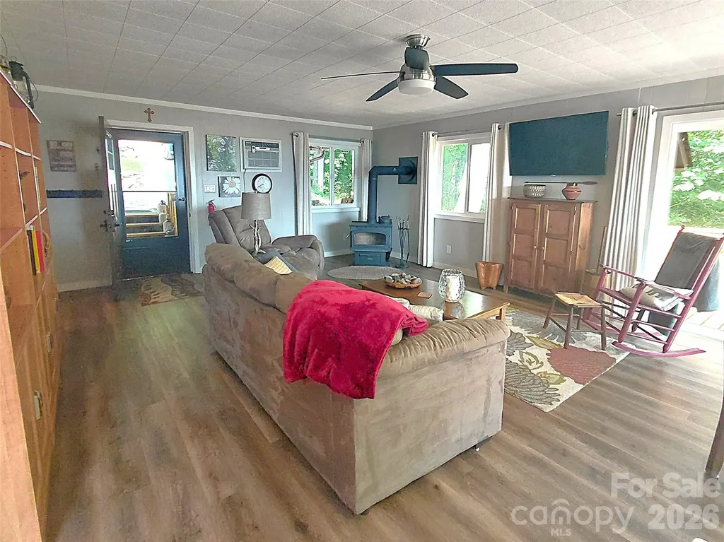 314 Blackberry Lane Clyde NC 28721