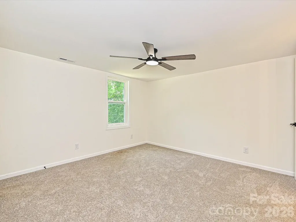 1228 Wilmington Avenue Statesville NC 28677
