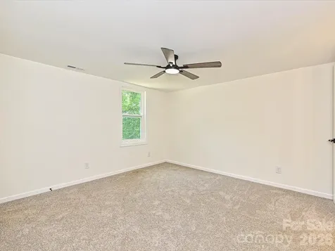 1228 Wilmington Avenue Statesville NC 28677