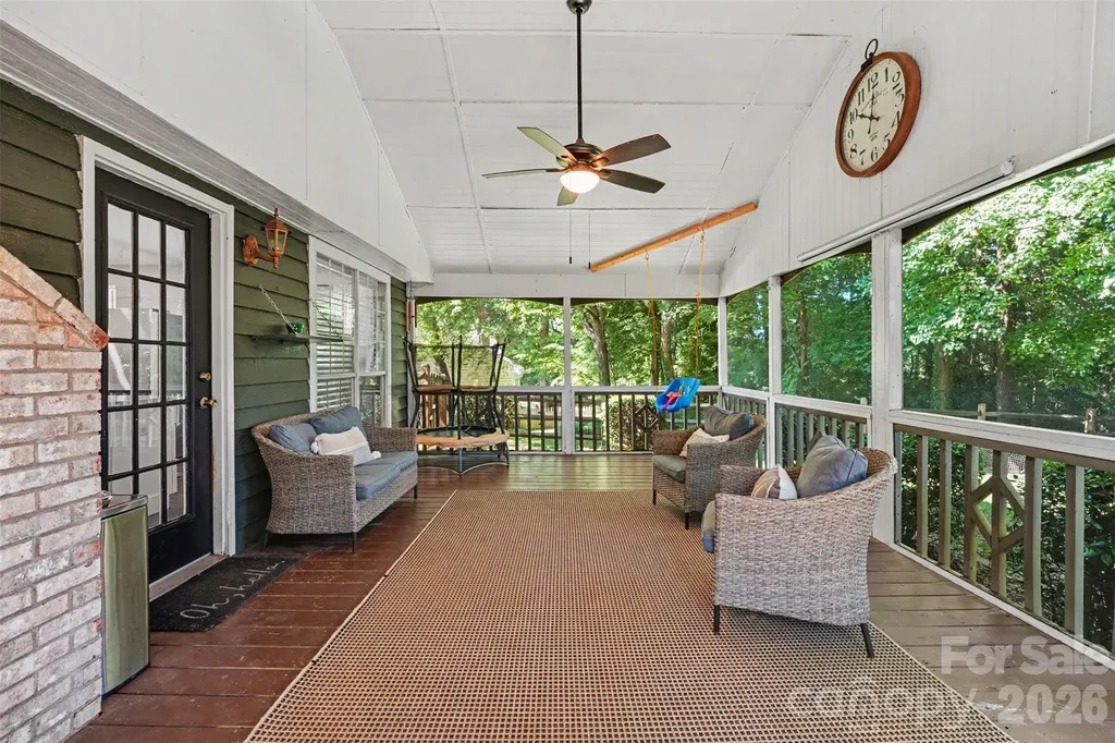 9111 Cedar River Road Huntersville NC 28078