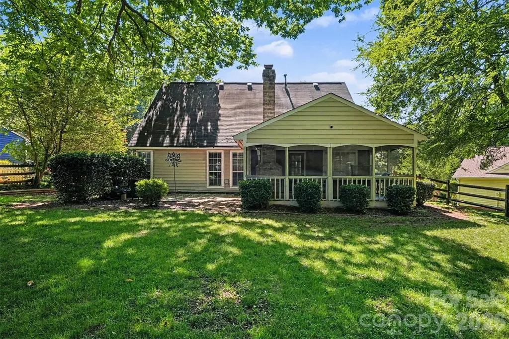 9111 Cedar River Road Huntersville NC 28078