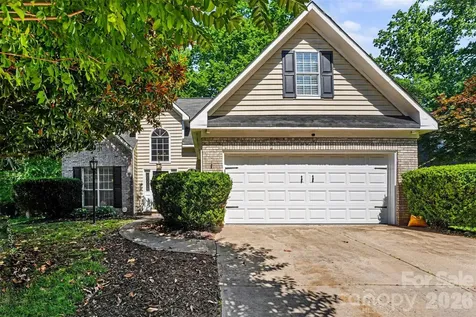 9111 Cedar River Road Huntersville NC 28078
