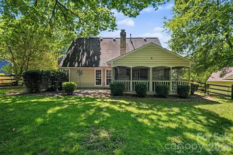 9111 Cedar River Road Huntersville NC 28078