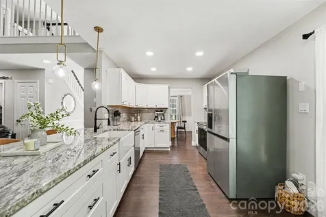9111 Cedar River Road Huntersville NC 28078