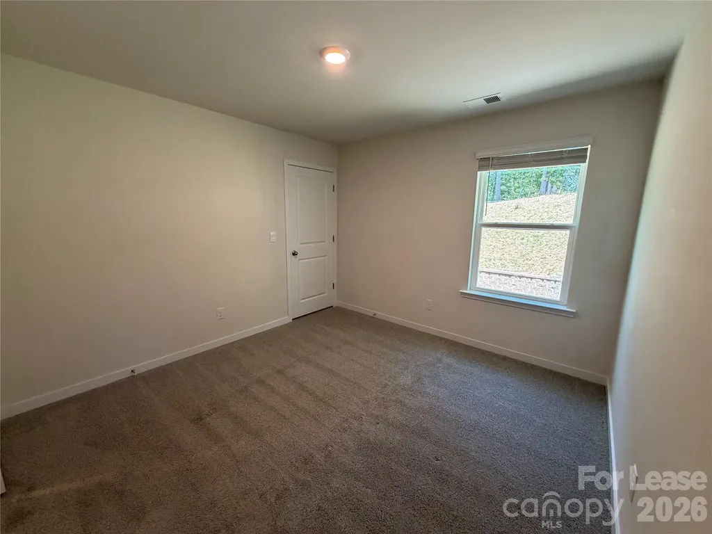 1013 20th Avenue Loop SE Hickory NC 28602