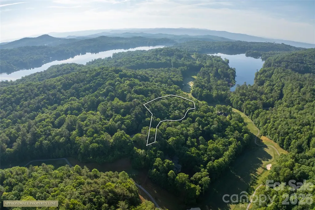 J 49 Cherokee Trace Lake Toxaway NC 28747