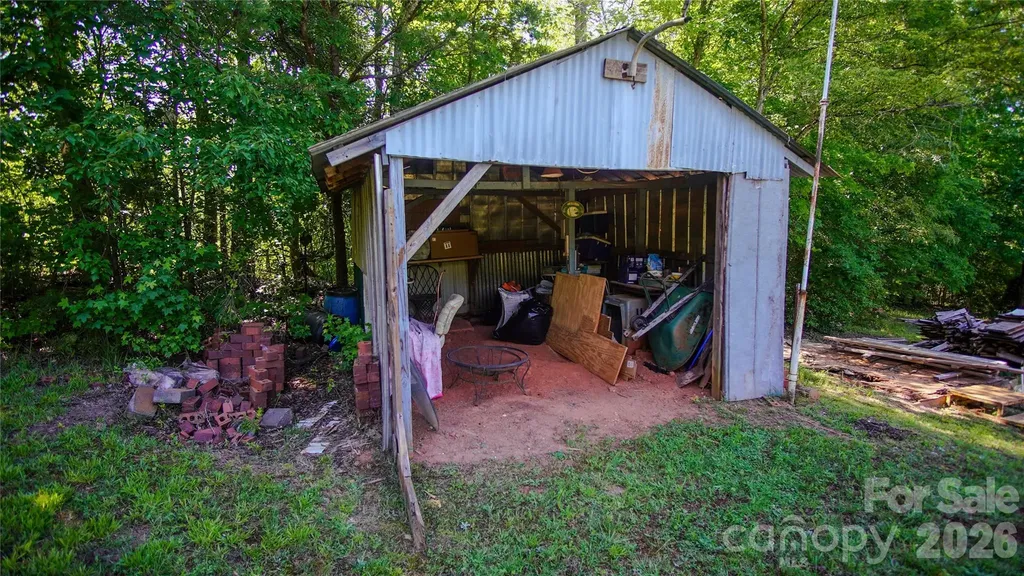 306 Golden Valley Road Casar NC 28020