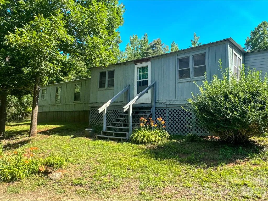 306 Golden Valley Road Casar NC 28020