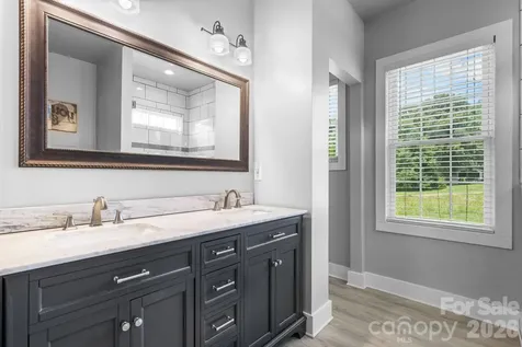 1100 Rainbow Drive Mount Holly NC 28120